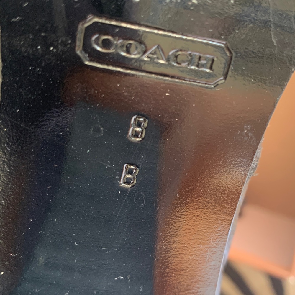 COACH 
CHARITY EMBOSSD CALF
0354
BLACK
Made in Italy 8B
Coach 1941 - Picture 8 of 16